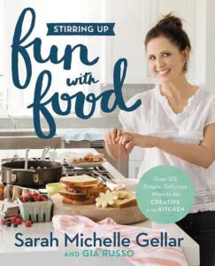 Celebrity on a cookbook covers on the example of Sarah Michelle Gellar's "Fun with Food"